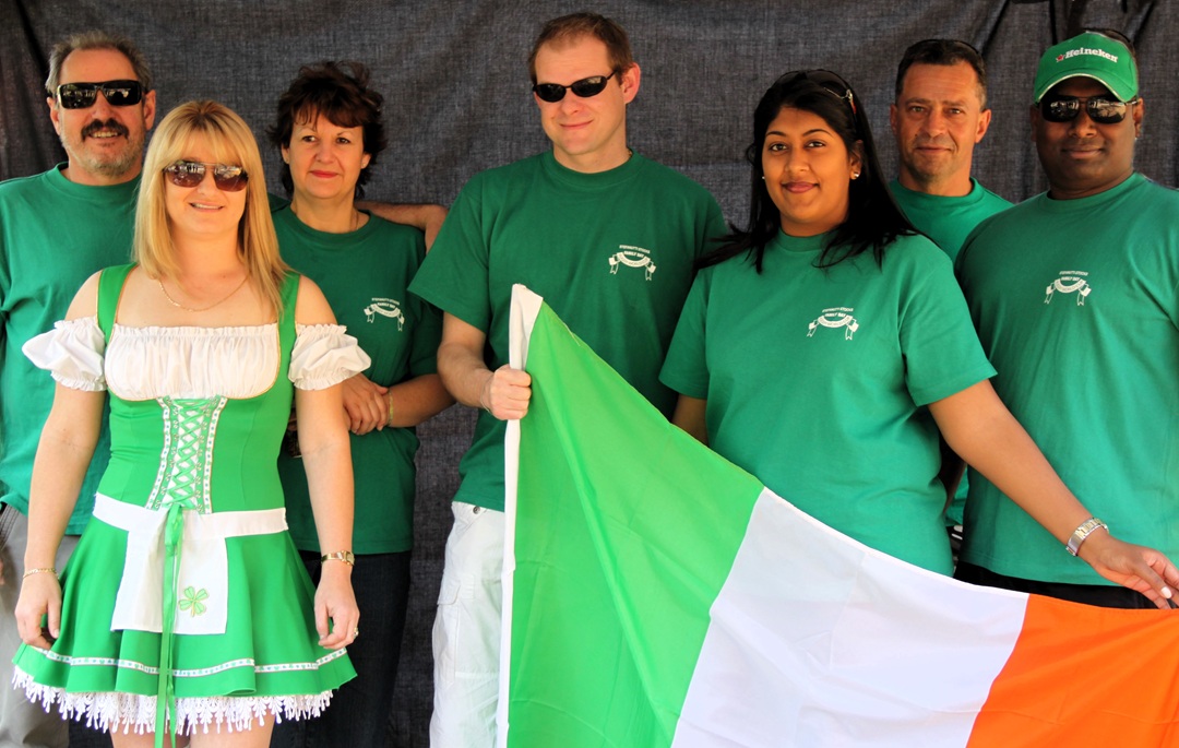 Team Building Group Photo